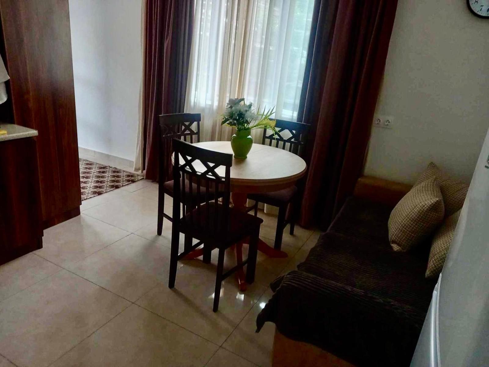 Verona Apartment Dushet'i エクステリア 写真