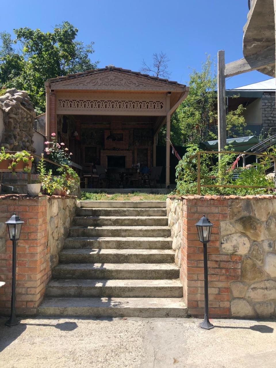 Verona Apartment Dushet'i エクステリア 写真