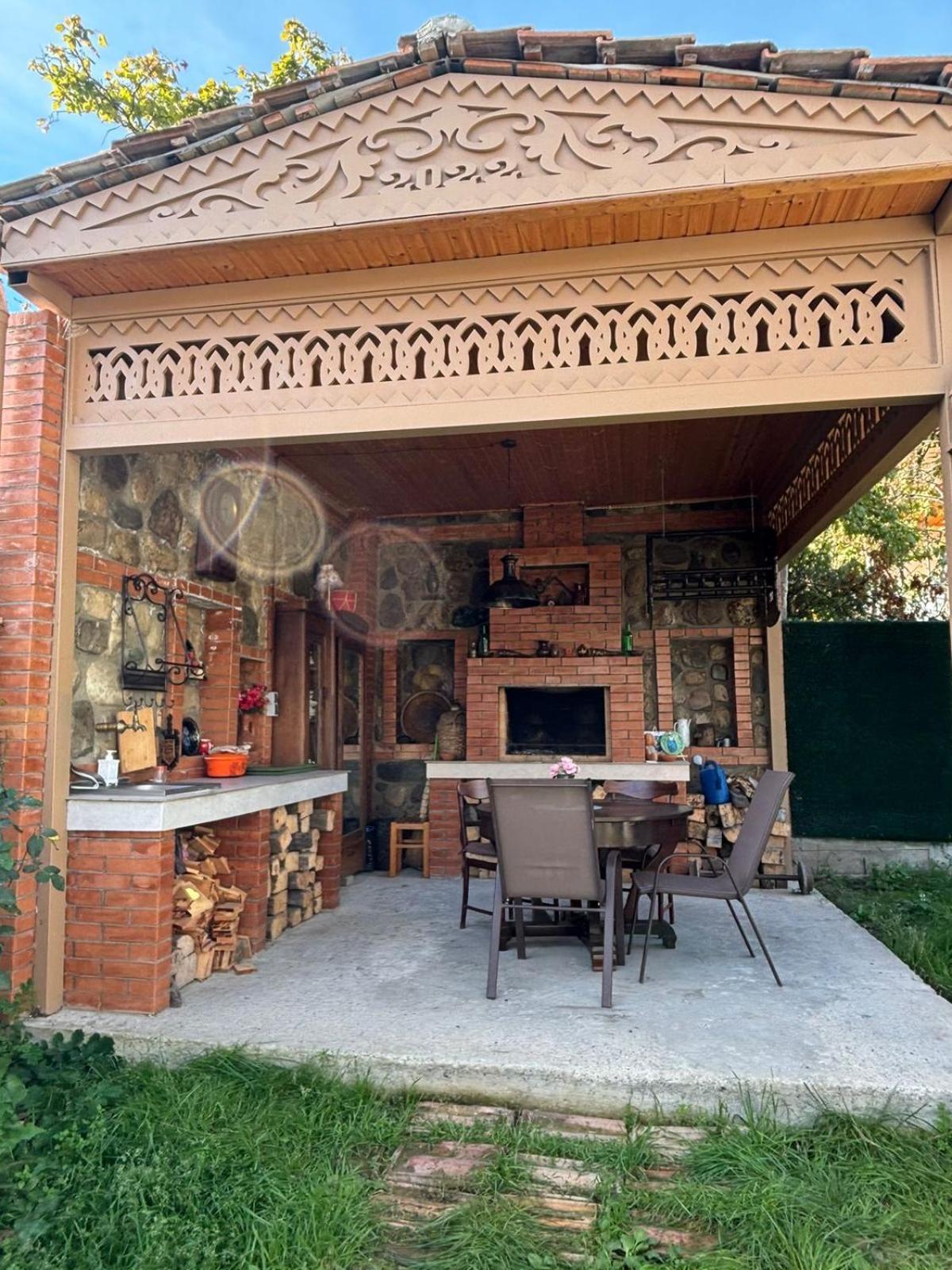 Verona Apartment Dushet'i エクステリア 写真